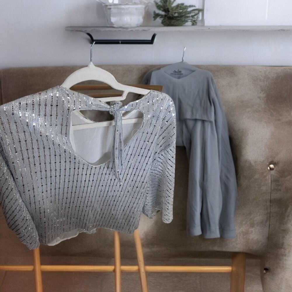 Zara Basic Large Sequence Top - image 3